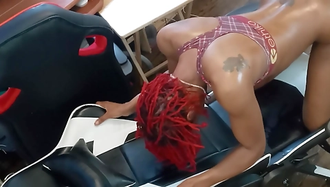 My ebony hottie with tattooed big ass in webcam vid