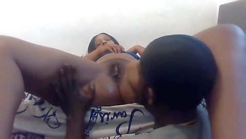 Webcam video of a skinny ebony babe with a sexy smile