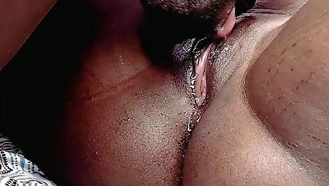 Ebony milf and her man are doing a couple of things 096