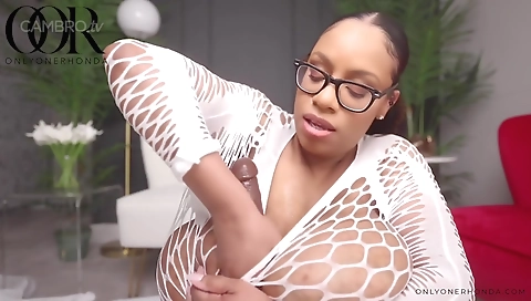 Girl with an amazing body stretches her tits in a solo vid