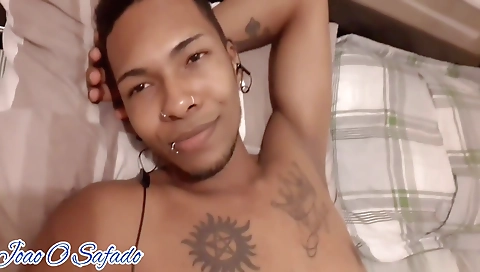 Amateur black ebony tattooed girl fucks in solo sex scene