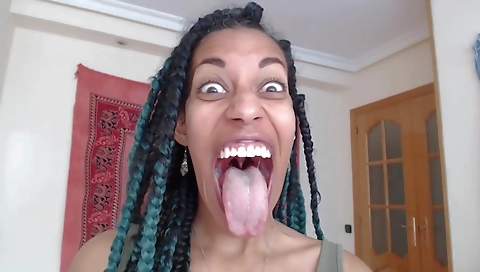 Amateur ebony solo female shows her nice pink pussy