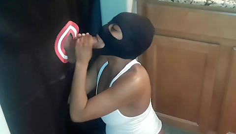 Ebony beauty deepthroat video with a hot and sexy black beauty