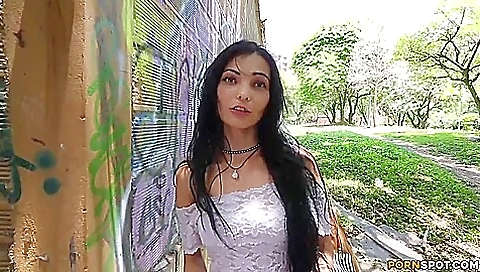 Katty Doll In Katy The Petite Colombian Likes To Fuck