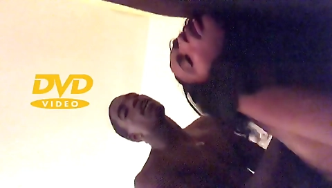 Ebony beauty sucks and fucks a muscular dude in a motel